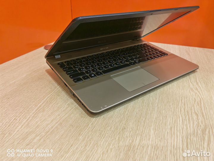 Ноутбук для работы и дома Asus VivoBook intel/ssd
