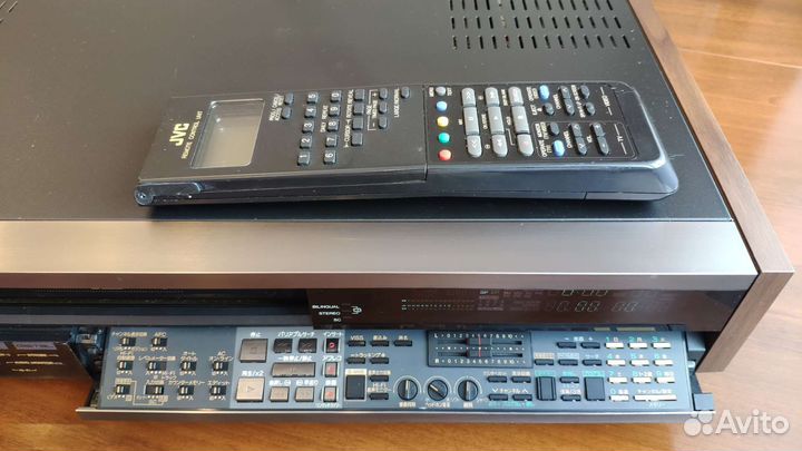 HI-FI S-VHS Видеомагнитофон Victor HR-S 8000