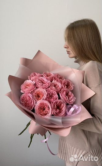 Шикарные пионовидные розы букет