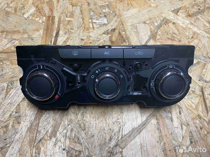 Блок управления печки/климат-контроля skoda octavi