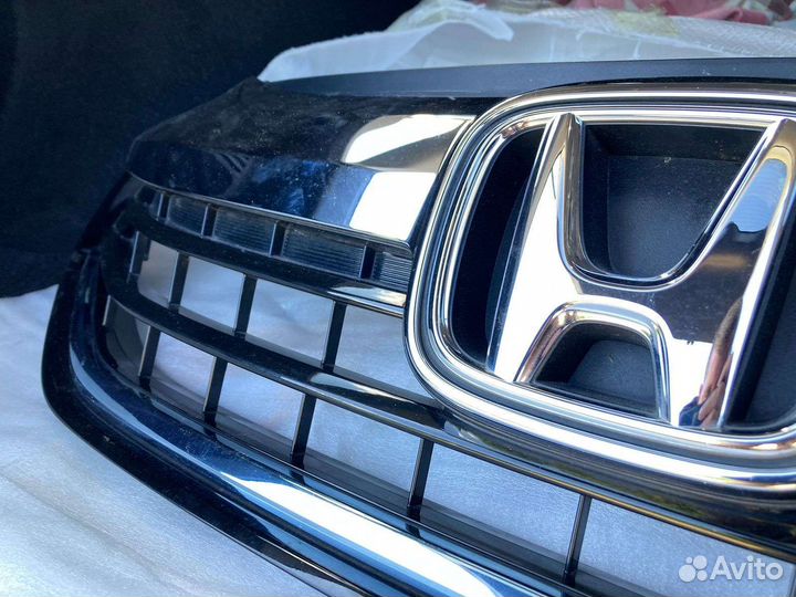 Решетка радиатора Honda Shuttle GP7