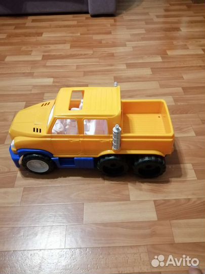 Машинка игрушка