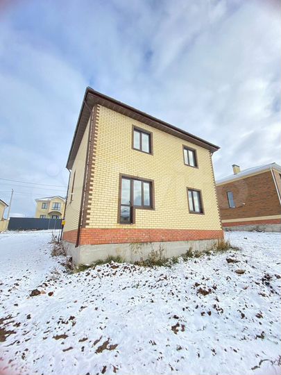 Коттедж 135 м² на участке 6 сот.