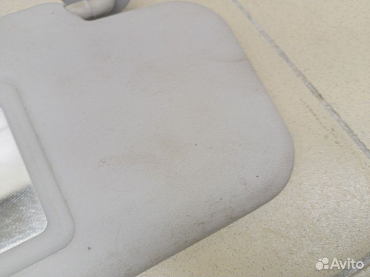 Козырек солнцезащитный (внутри) Sandero 2009-2014