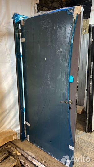 Дверь входная металлическая