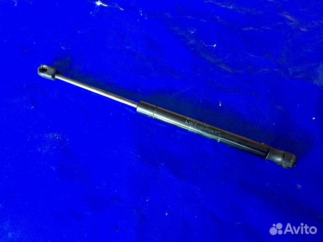 Амортизатор крышки багажника Renault Megane 2