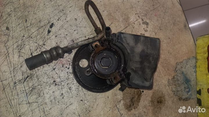 Насос гидроусилителя Mazda 626 (GE) 1992-1997