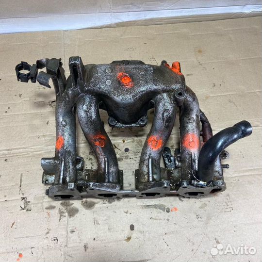 Коллектор впускной Nissan Presea 2 R11 1995-2000 г