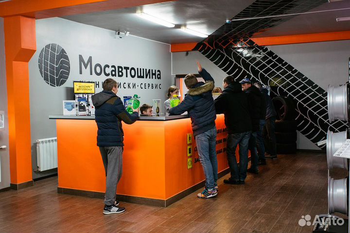 Arivo Ultra ARZ5 275/40 R18 103W