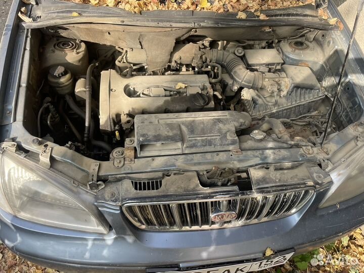 В разборе Kia carens 2002 МКПП