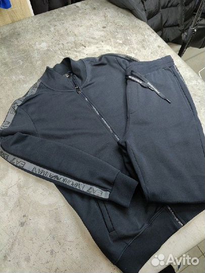 Спортивный костюм Emporio Armani