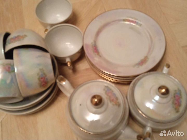 Чайный сервиз из 20 предметов
