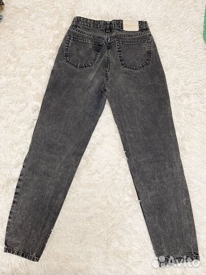 Джинсы bershka mom 34