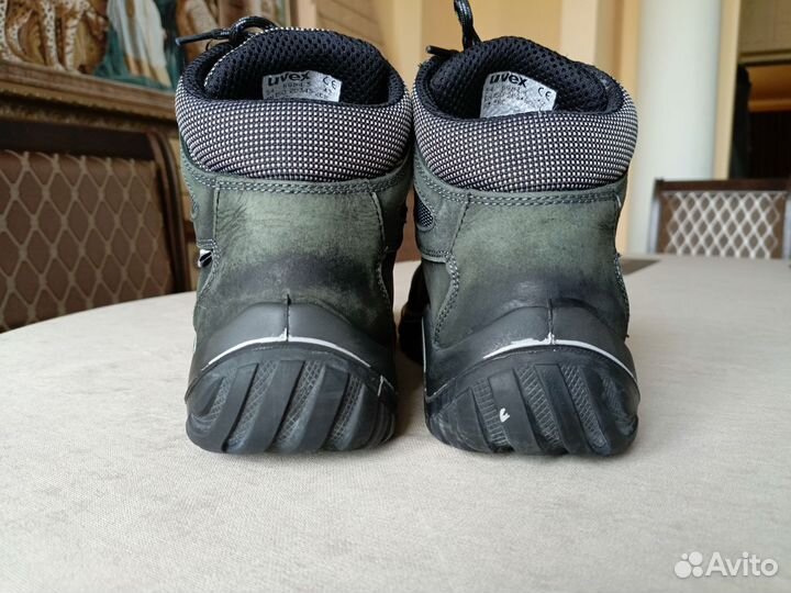 Защитные ботинки Uvex моушн лайт (42р. лето)