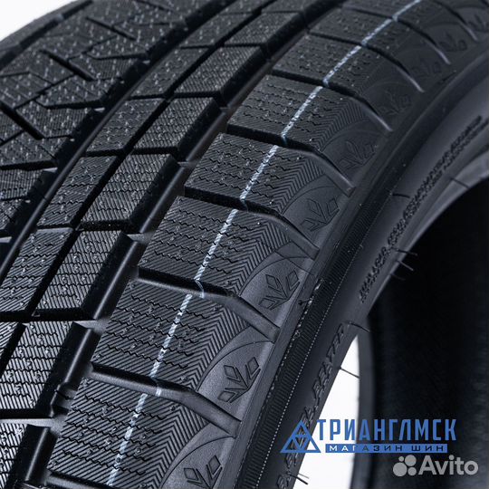 Triangle PL02 275/35 R20 102V