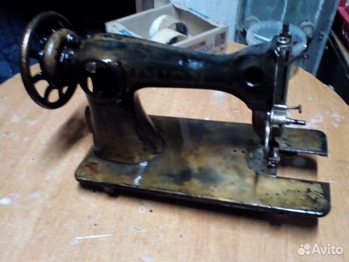 Швейная машина бу