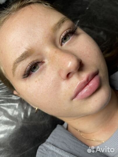 Наращивание ресницы