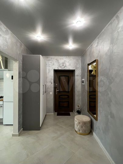 2-к. квартира, 65 м², 6/9 эт.