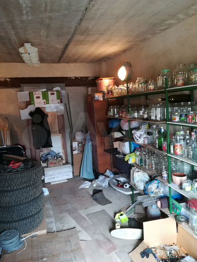 Гараж, > 30 м²