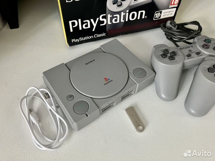 Sony Playstation Classic (1000+ игр ретрокомбайн)