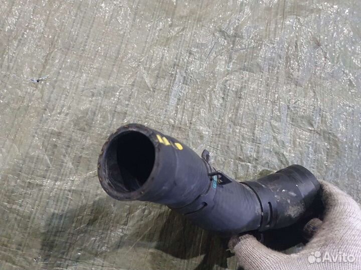 Верхний патрубок радиатора is250 is350 Lexus