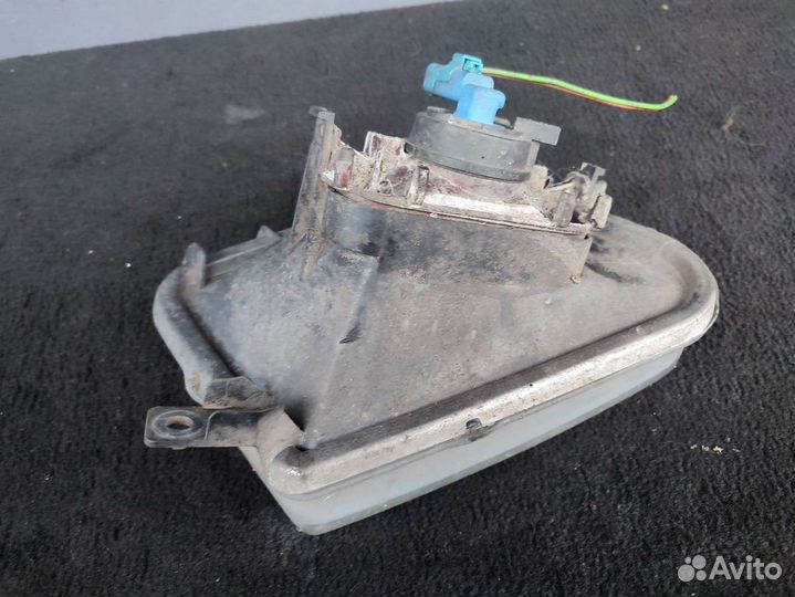 Фара противотуманная левая передняя для Peugeot 60