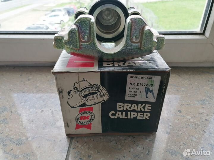 Суппорт передний правый Ауди 100