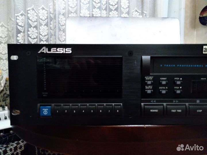 Alesis adat цифровой магнитофон