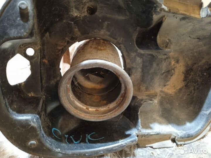 Горловина топливного бака Honda Civic