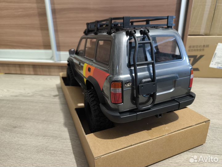 Fms fcx10 Toyota lc80 1/10