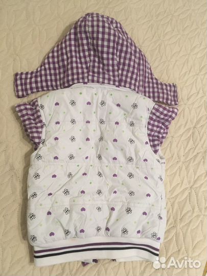 Пакетом (джинсы, рубашка, жилетка)