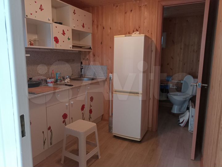 Дом 40 м² на участке 4 сот.