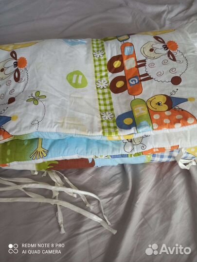 Бортики, постельное бельё, плед в кроватку