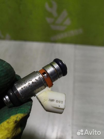 Форсунка инжекторная Шкода Октавия А4
