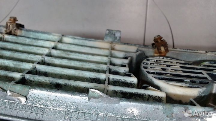 Решетка радиатора Audi 80 (B4), 1993