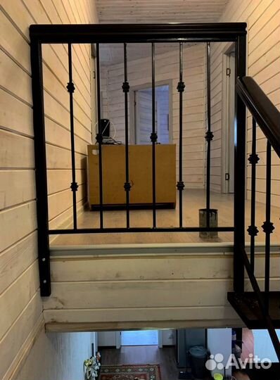 Лестничные перила кованные с монтажем