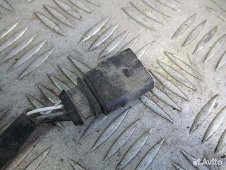 Датчик кислородный нижний Volkswagen Caddy 3 2007г