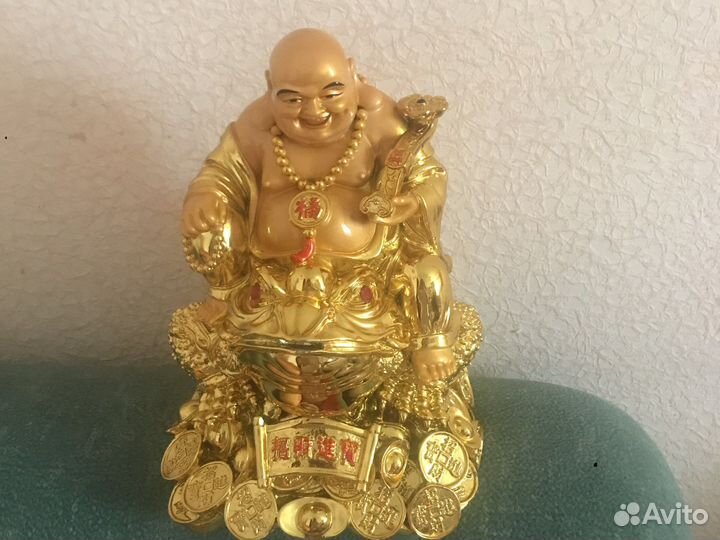 Статуэтка Хотей на трехлапой жабе