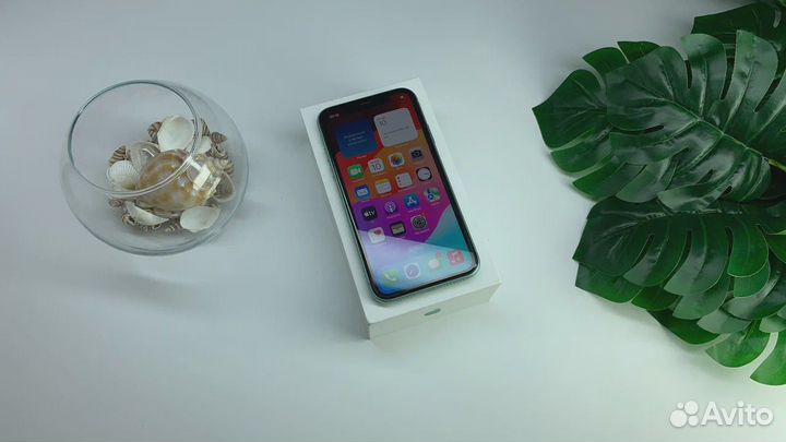 iPhone 11, 64 ГБ