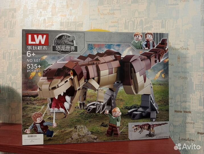 Lego динозавр