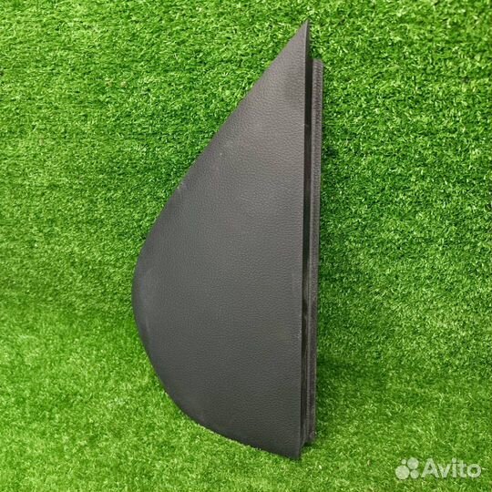 Накладка на торпедо (консоль) левая Volkswagen 6