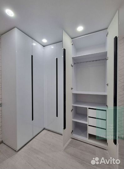 Шкаф стенка