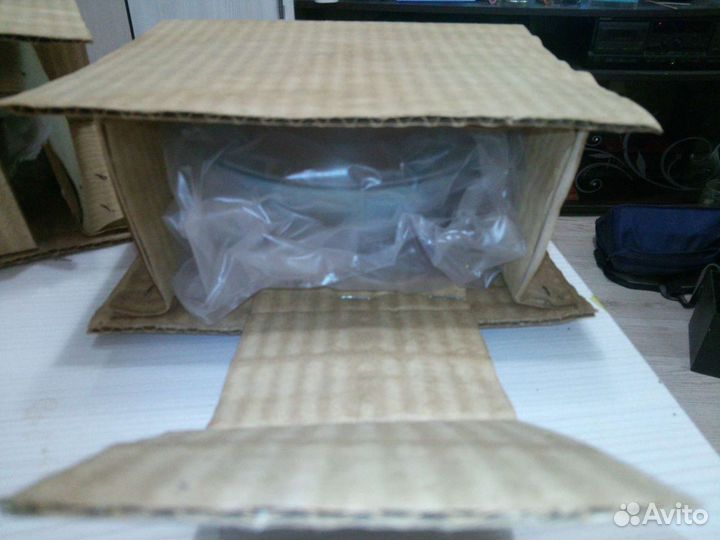 Интерференционный отражатель из кварцевого стекла