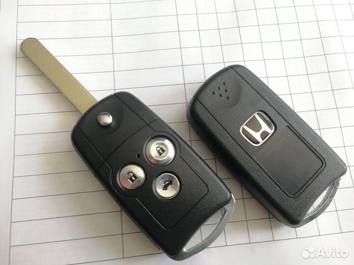 Ключ хонда срв 3. Ключ хонда аккорд 8. Ключ honda accord 7 drive. Как открыть хонду аккорд ключом. Как открыть хонду аккорд 7 без ключа.