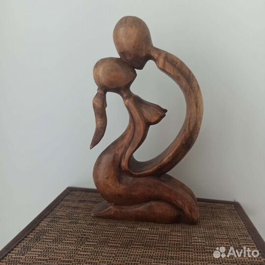 Статуэтка натуральное дерево 