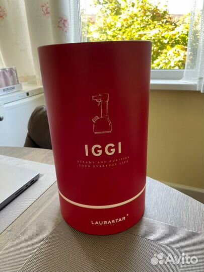 Отпариватель для одежды Laurastar iggi Intense Red