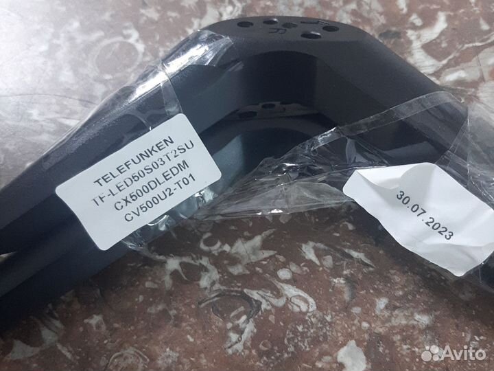 Подставка telefunken-TF-LED50S03T2SU новая