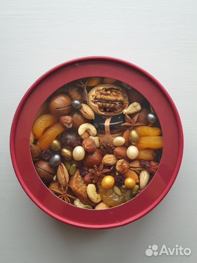 Подарочный бокс