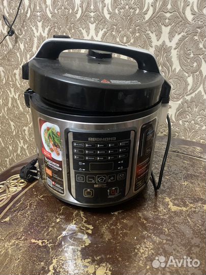 Мультиварка Redmond RMC-M36