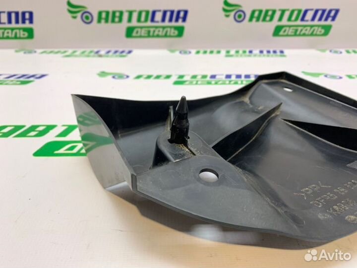 Защита днища кузова задняя правая Mazda Cx-30 DM